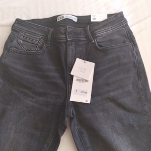 ZARA Mid Rise Skinny Black Jeans🖤👖💫